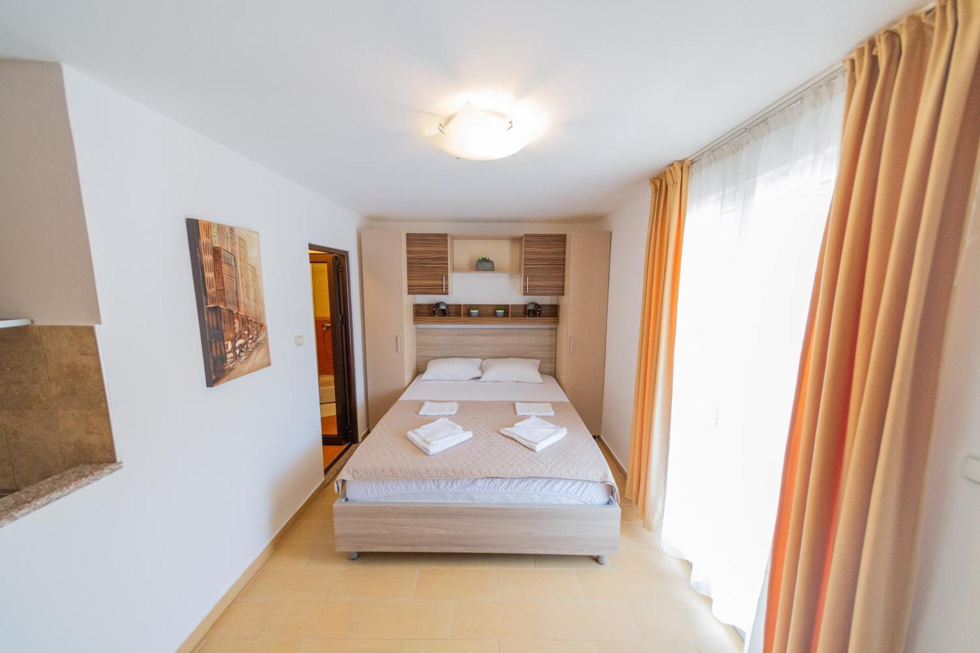 Azzuro Apartments Budva Dış mekan fotoğraf
