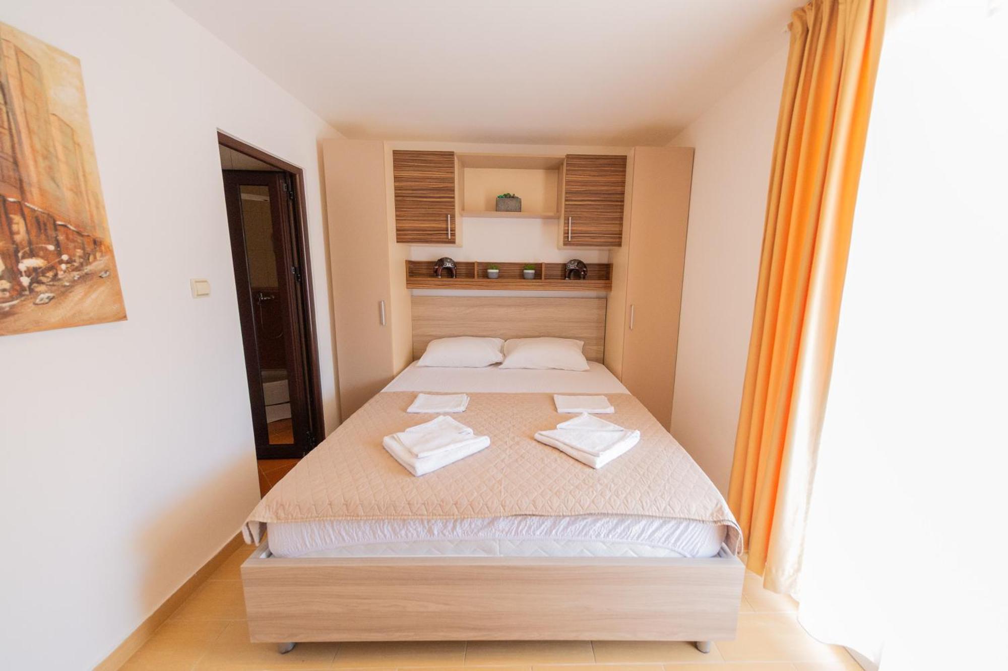 Azzuro Apartments Budva Dış mekan fotoğraf