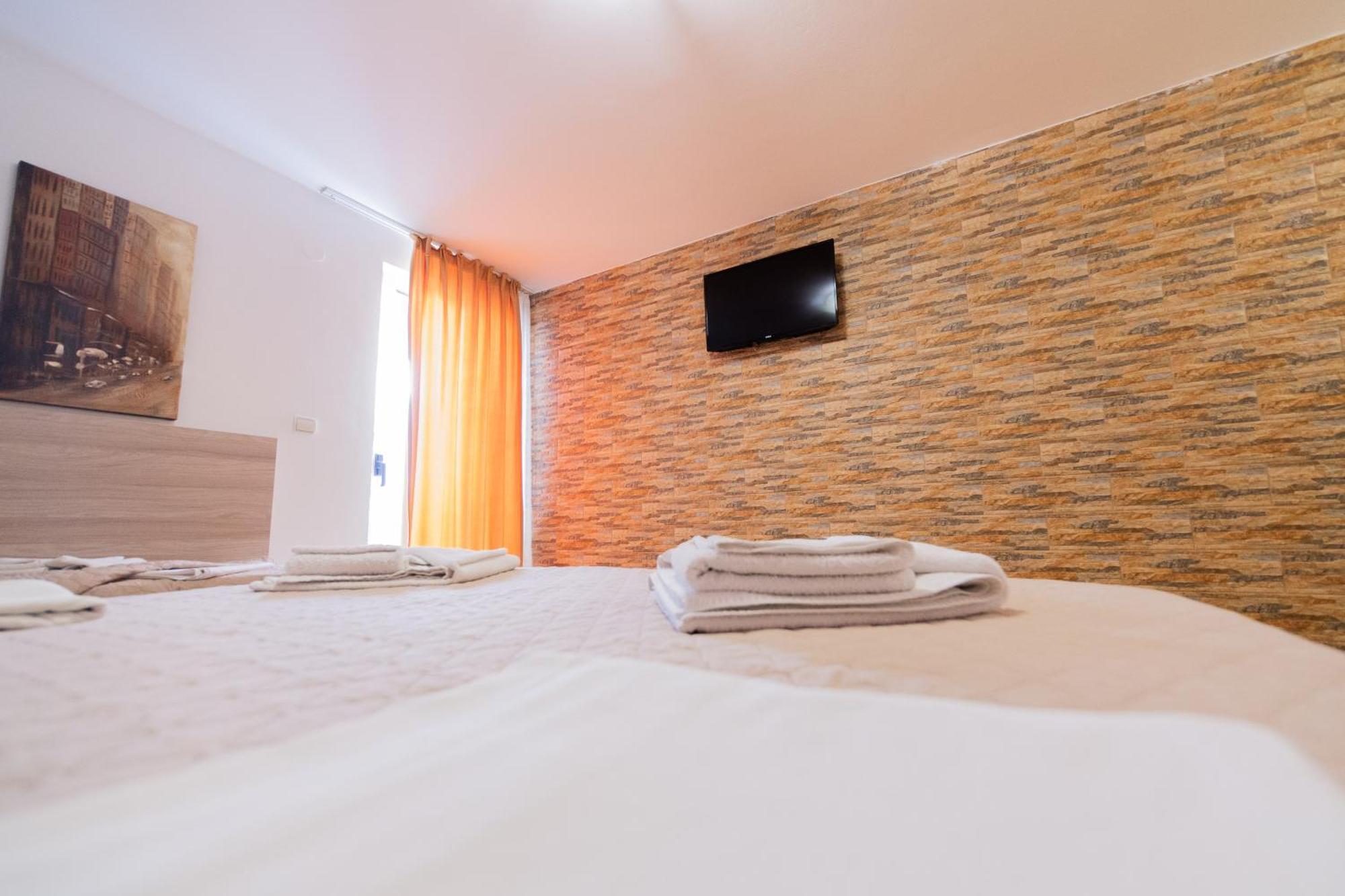 Azzuro Apartments Budva Dış mekan fotoğraf